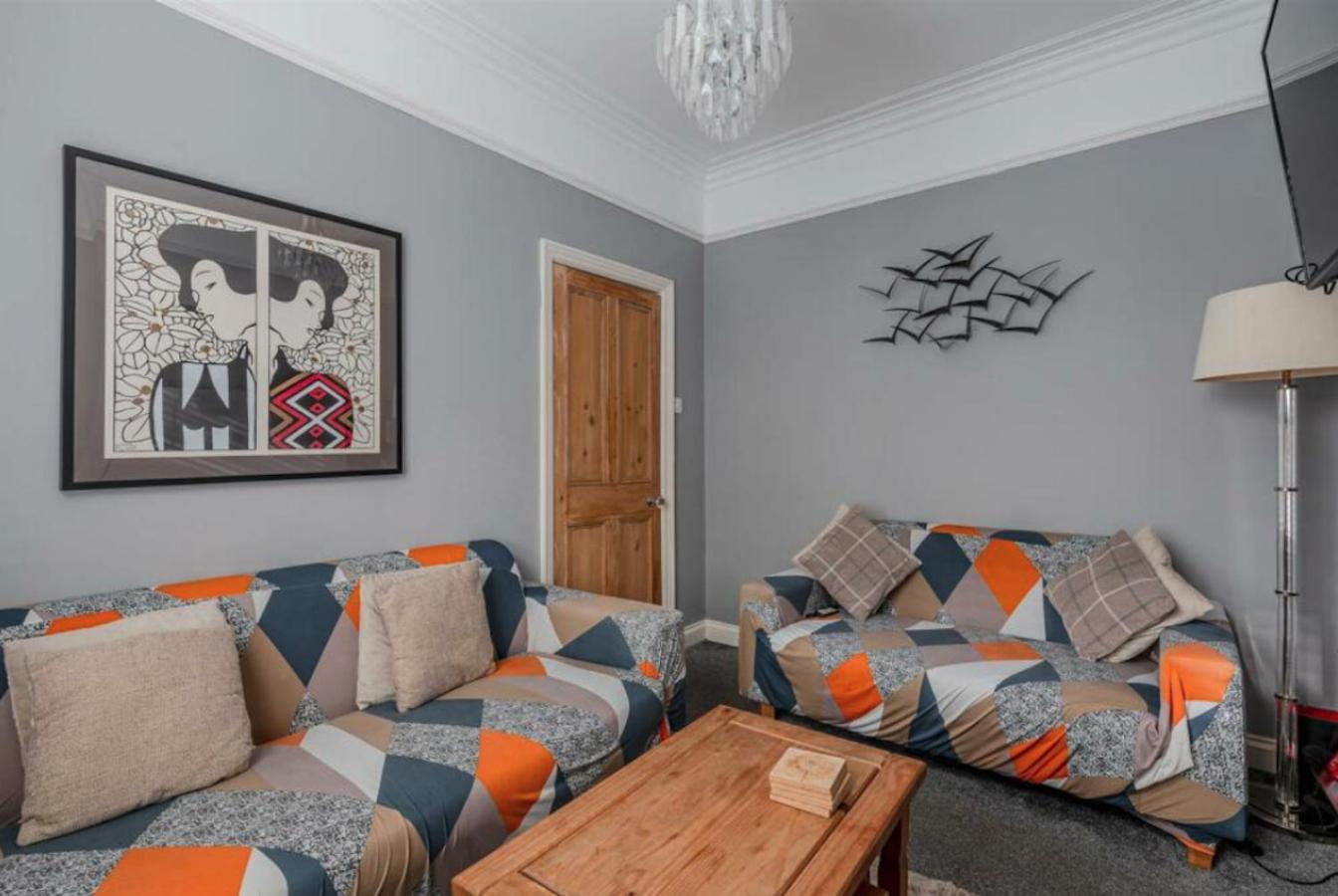 Entire 2-Bedroom House With Garden York Dış mekan fotoğraf